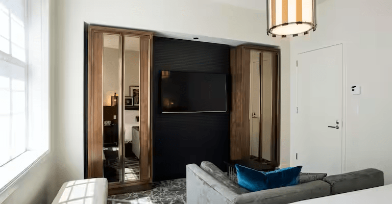 Vista One Bedroom Suite